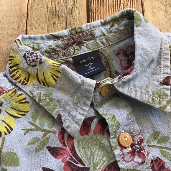 Gap Tropical Chambray Button Shirt - Picture 3 of 3